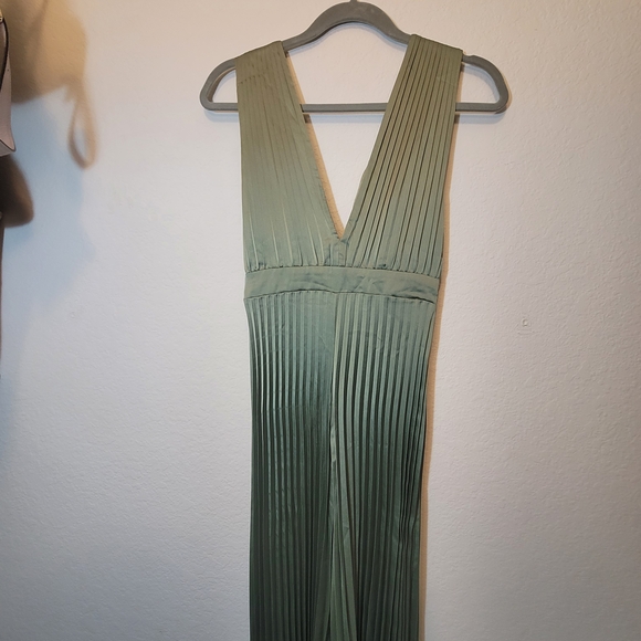 NWT Abercrombie & Fitch Giselle Pleated Jumpsuit Size XXSP - Green - Picture 4 of 11